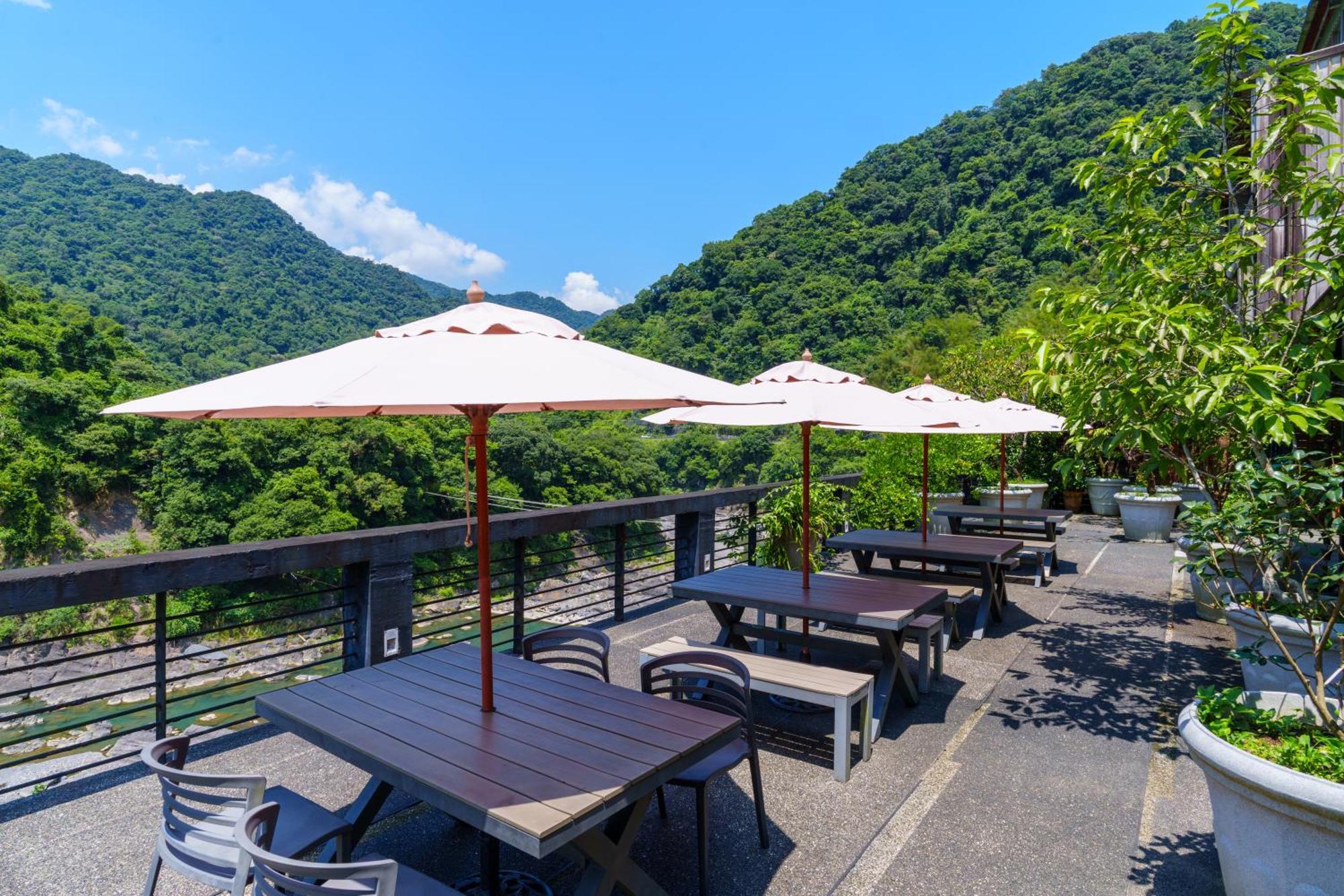 スプリング スパ ホテル 烏来区 エクステリア 写真